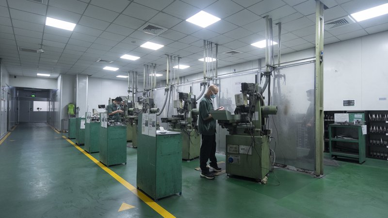 Precision mould dust-free workshop