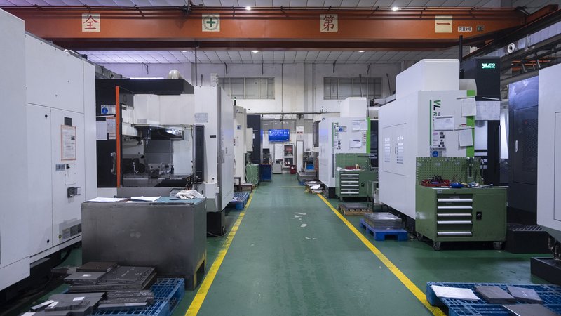 CNC precision machining workshop