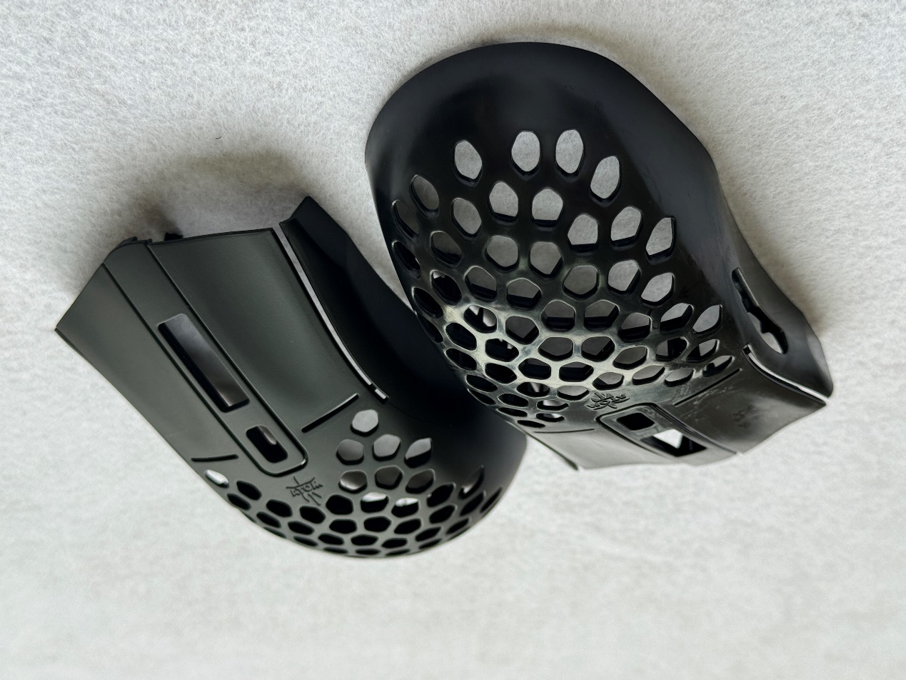 Lightweight honeycomb gaming mouse housing components